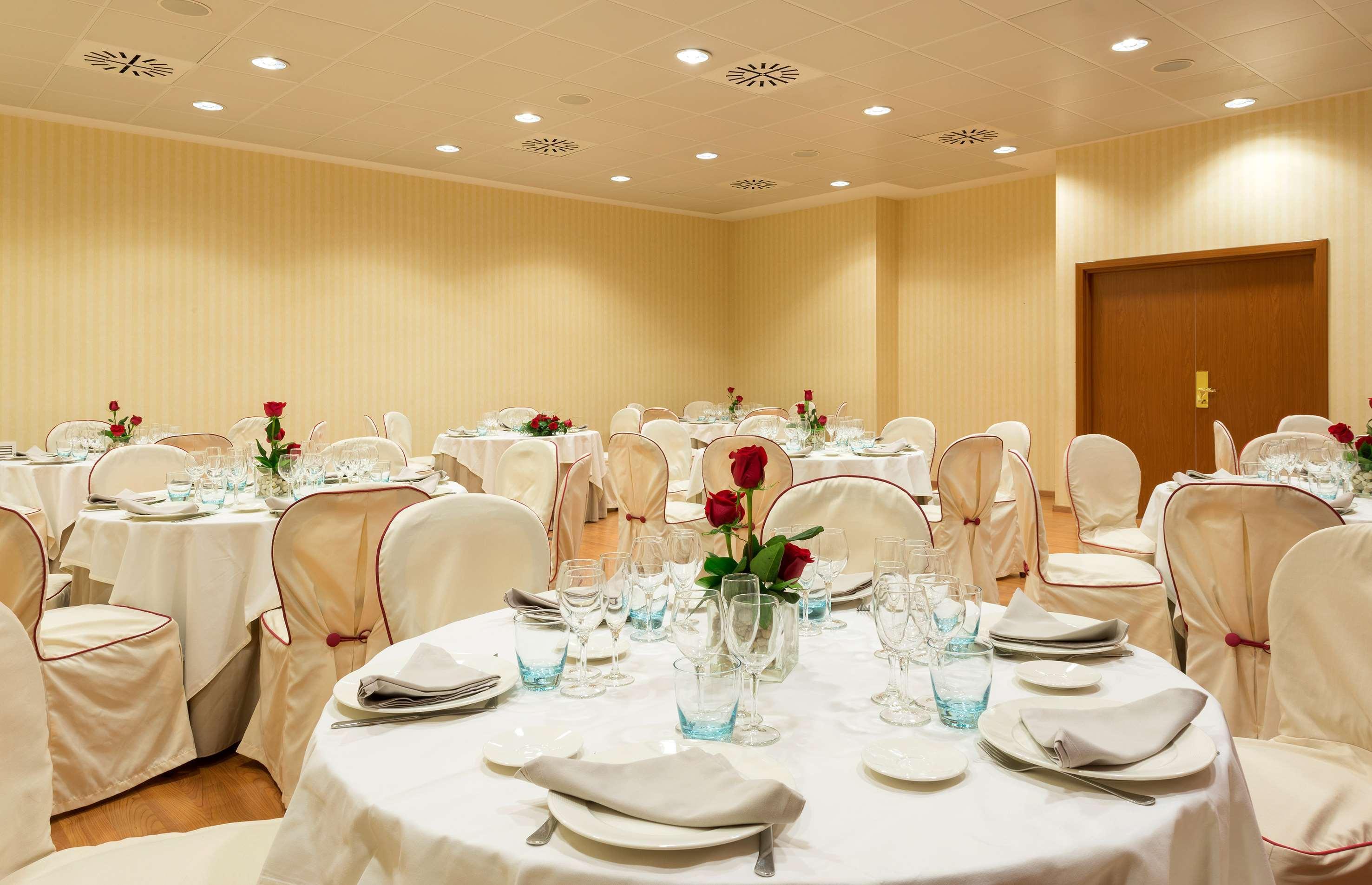 Hotel Madrid Leganes Affiliated By Melia Екстер'єр фото